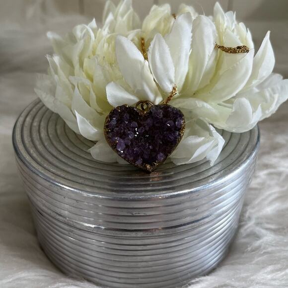 NEW Alexandra Beth Vintage Geode Amethyst Druzy Heart Pendant Necklace 17” NWOT - Picture 10 of 15